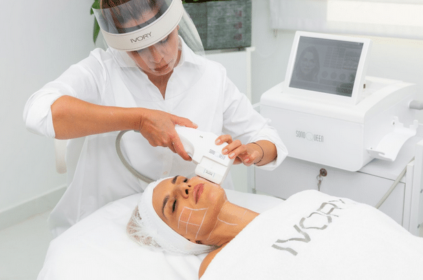 3 Non-surgical, Anti-aging Treatments To Try Today